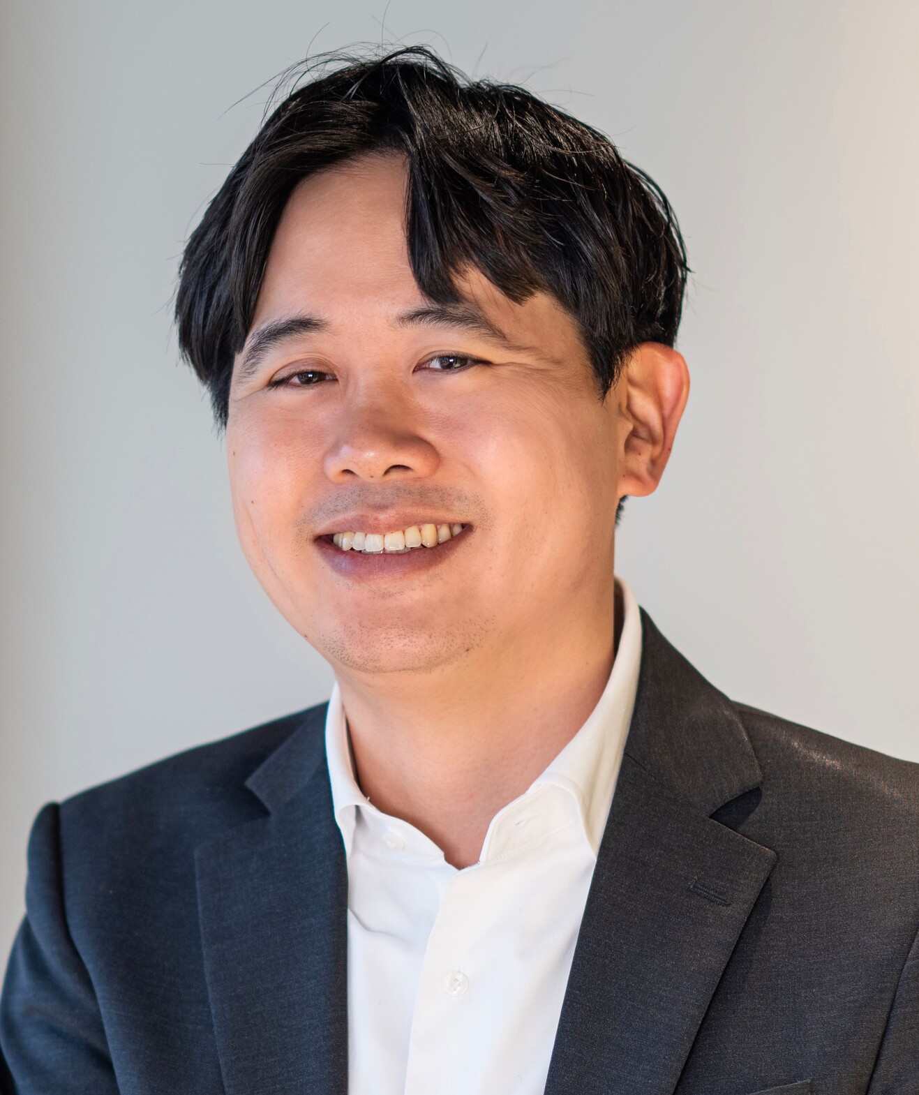 Paul Kim, Geschäftsführer